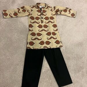 Like new Indian Little muffet kurta and pajama set